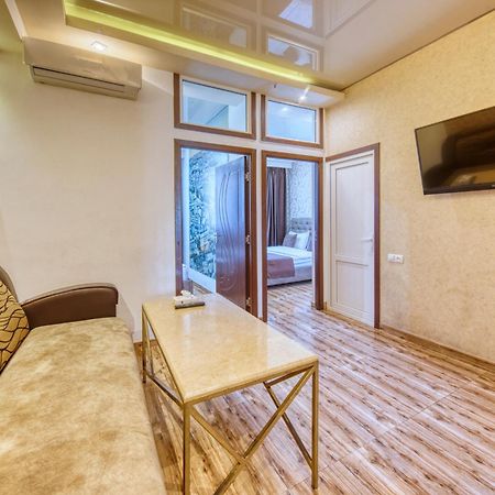 Aleppo Hotel Jerevan Eksteriør billede