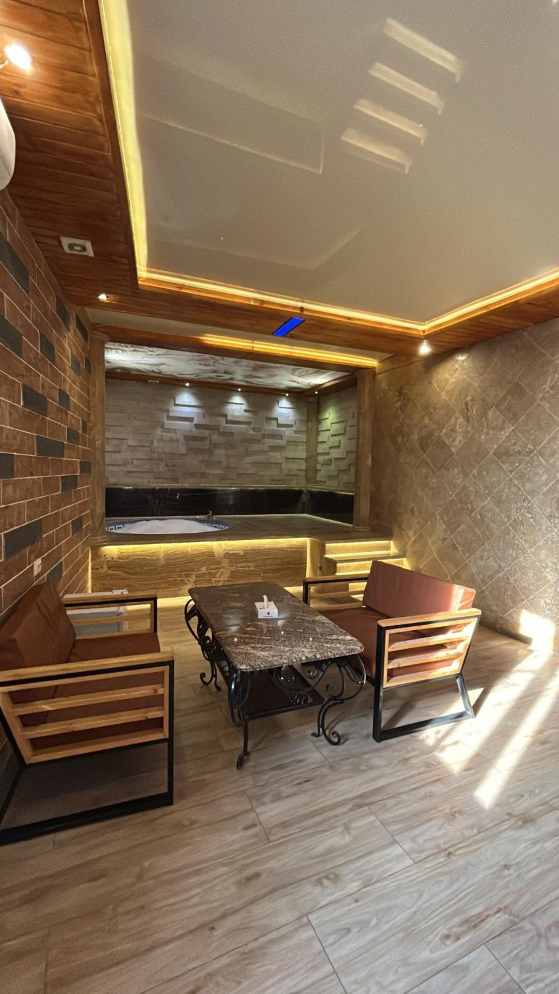 Aleppo Hotel Jerevan Eksteriør billede