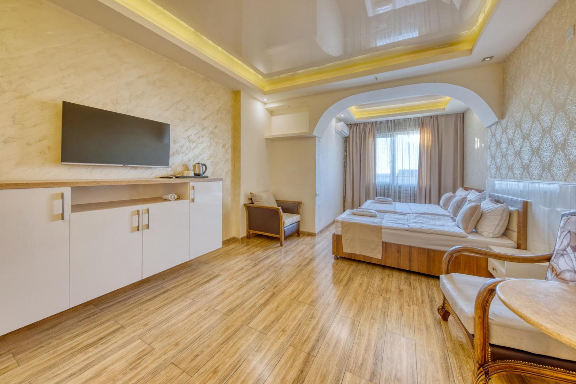 Aleppo Hotel Jerevan Eksteriør billede