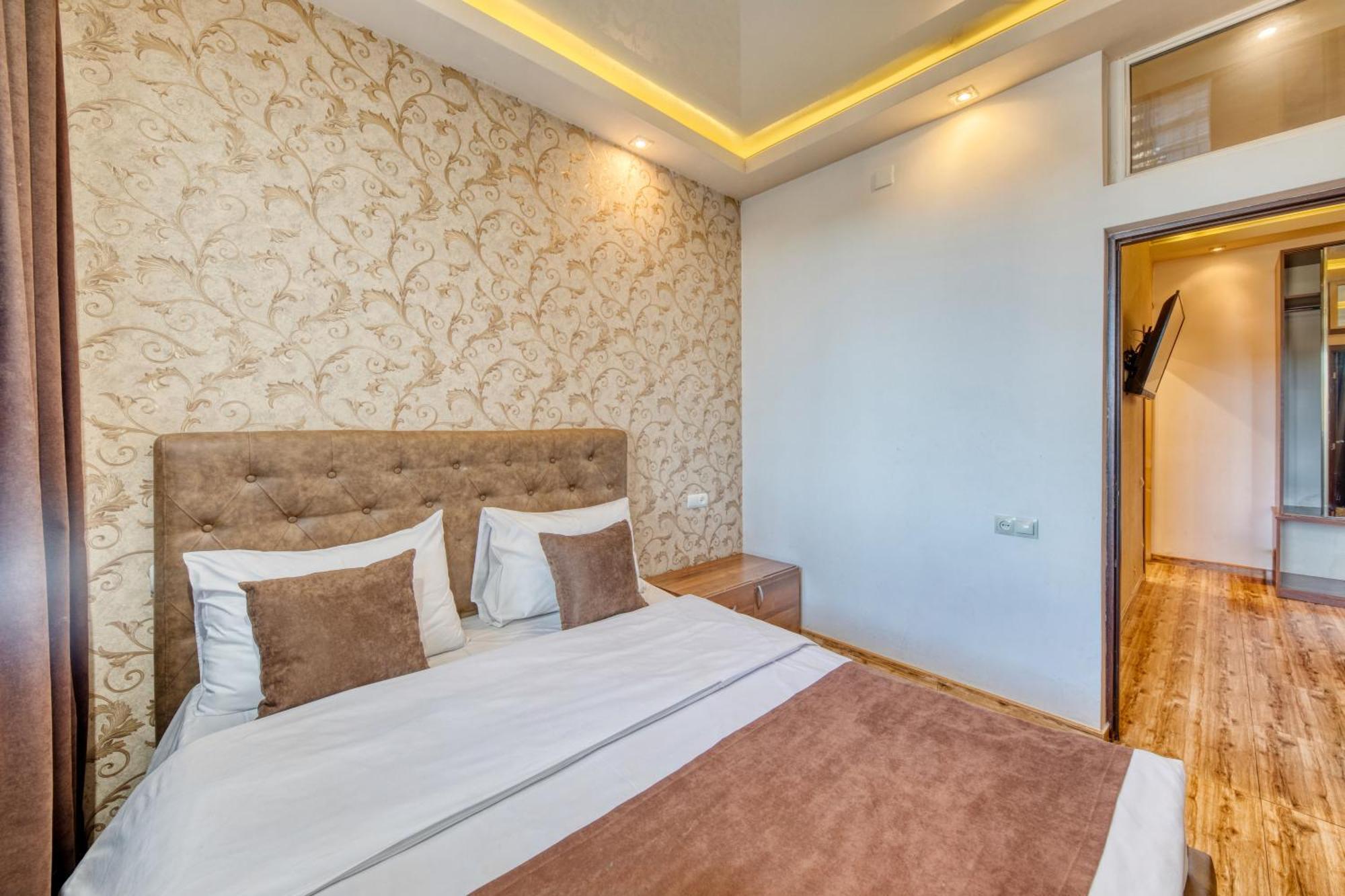 Aleppo Hotel Jerevan Eksteriør billede