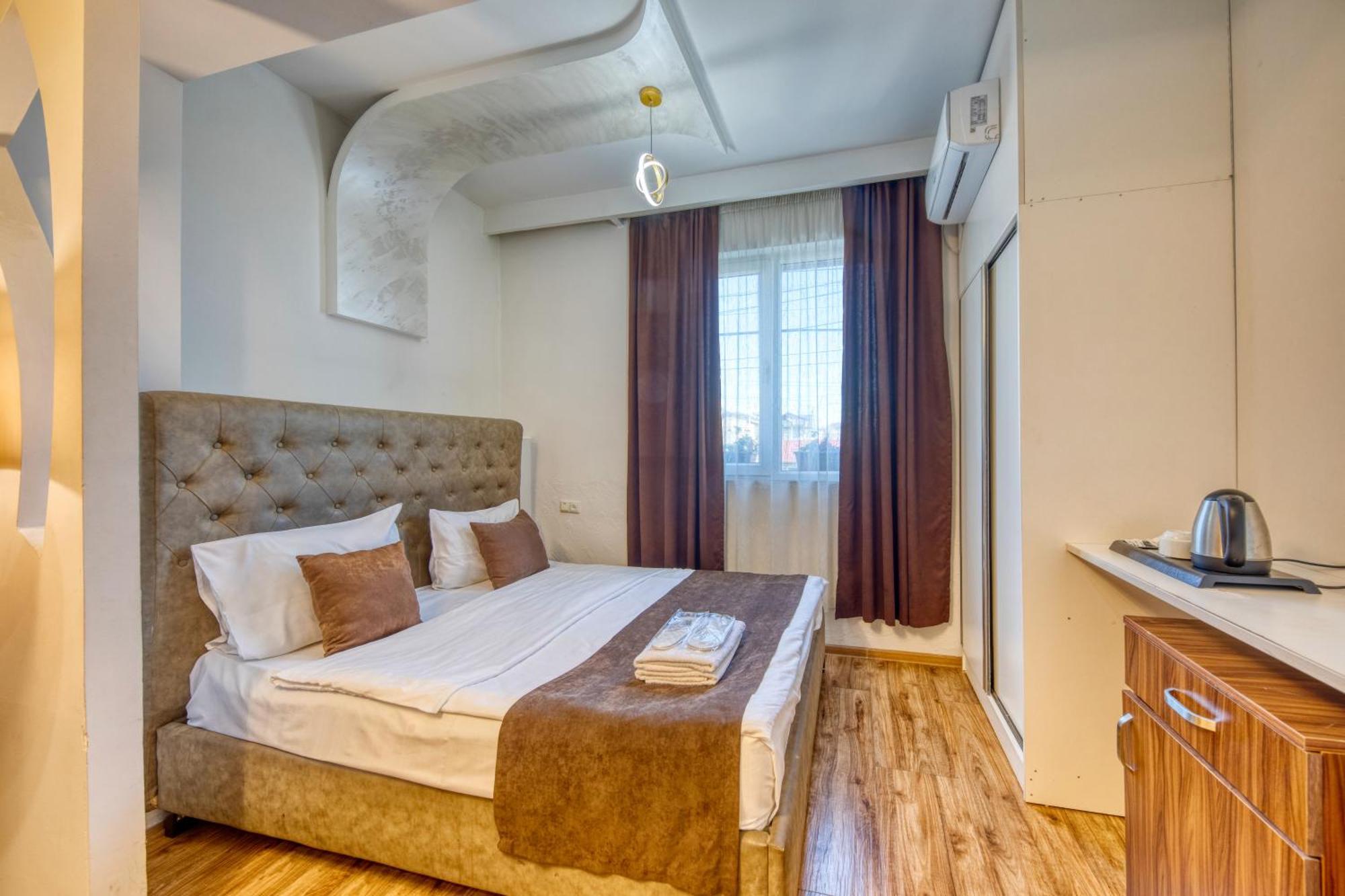 Aleppo Hotel Jerevan Eksteriør billede