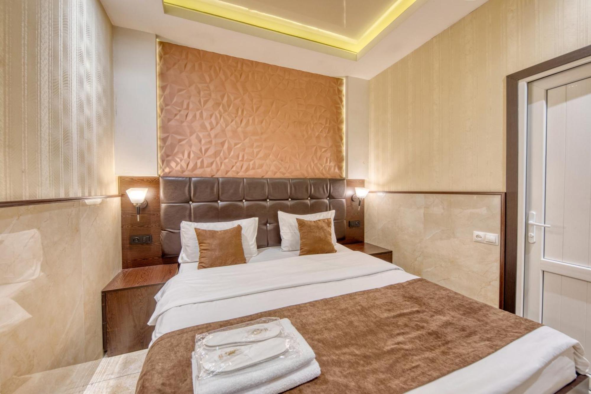 Aleppo Hotel Jerevan Eksteriør billede