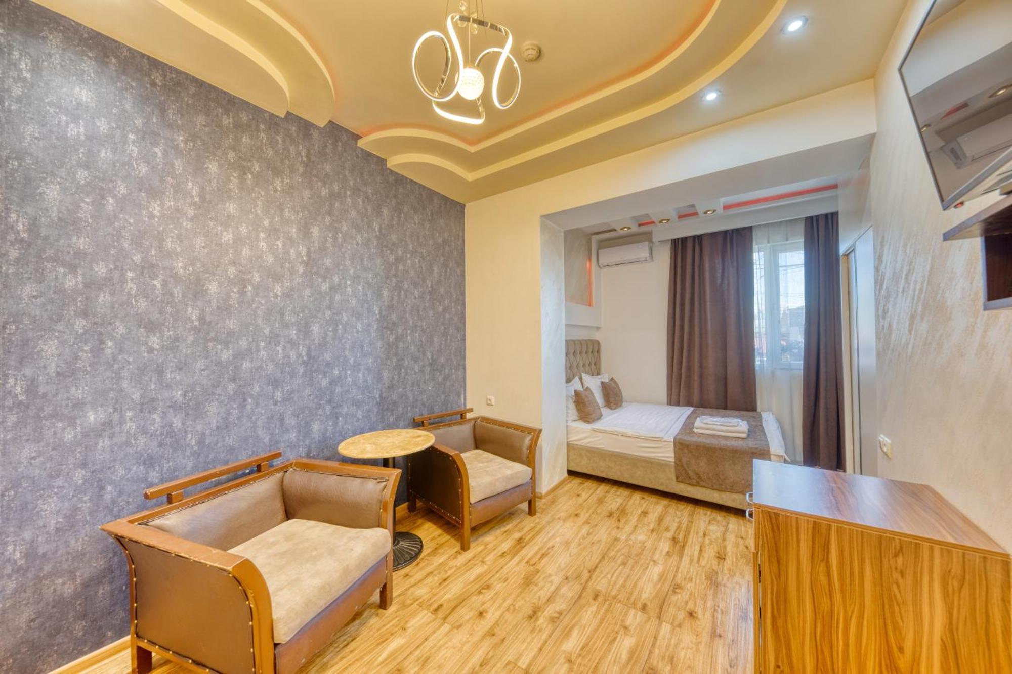 Aleppo Hotel Jerevan Eksteriør billede